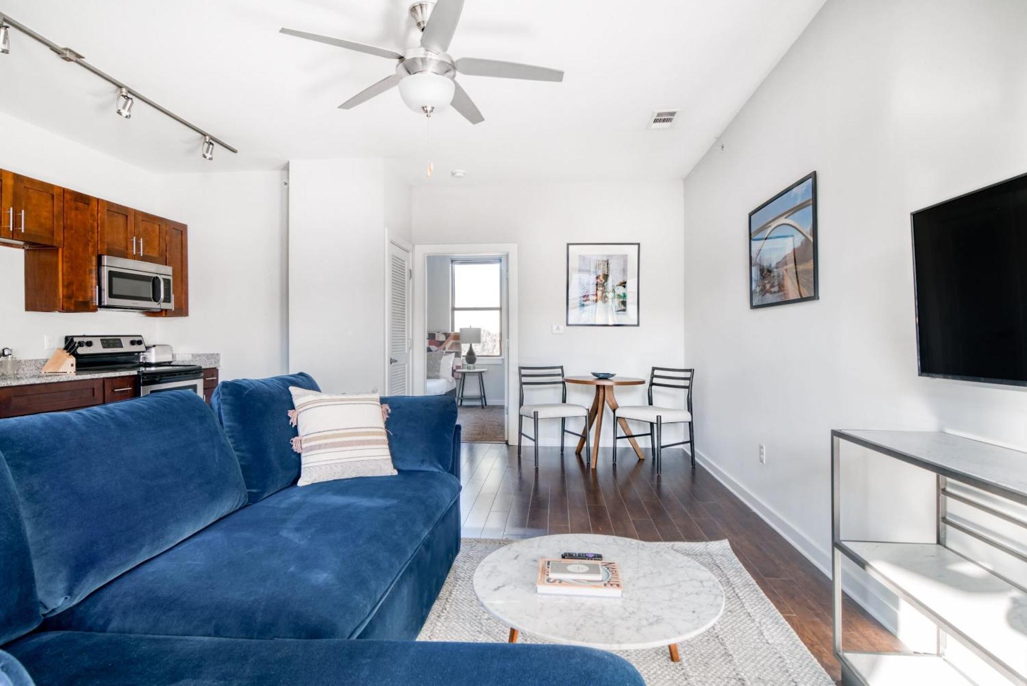 Cozysuites Music Row Bold 1Br W Free Parking NashvilleNashville  Kültér fotó