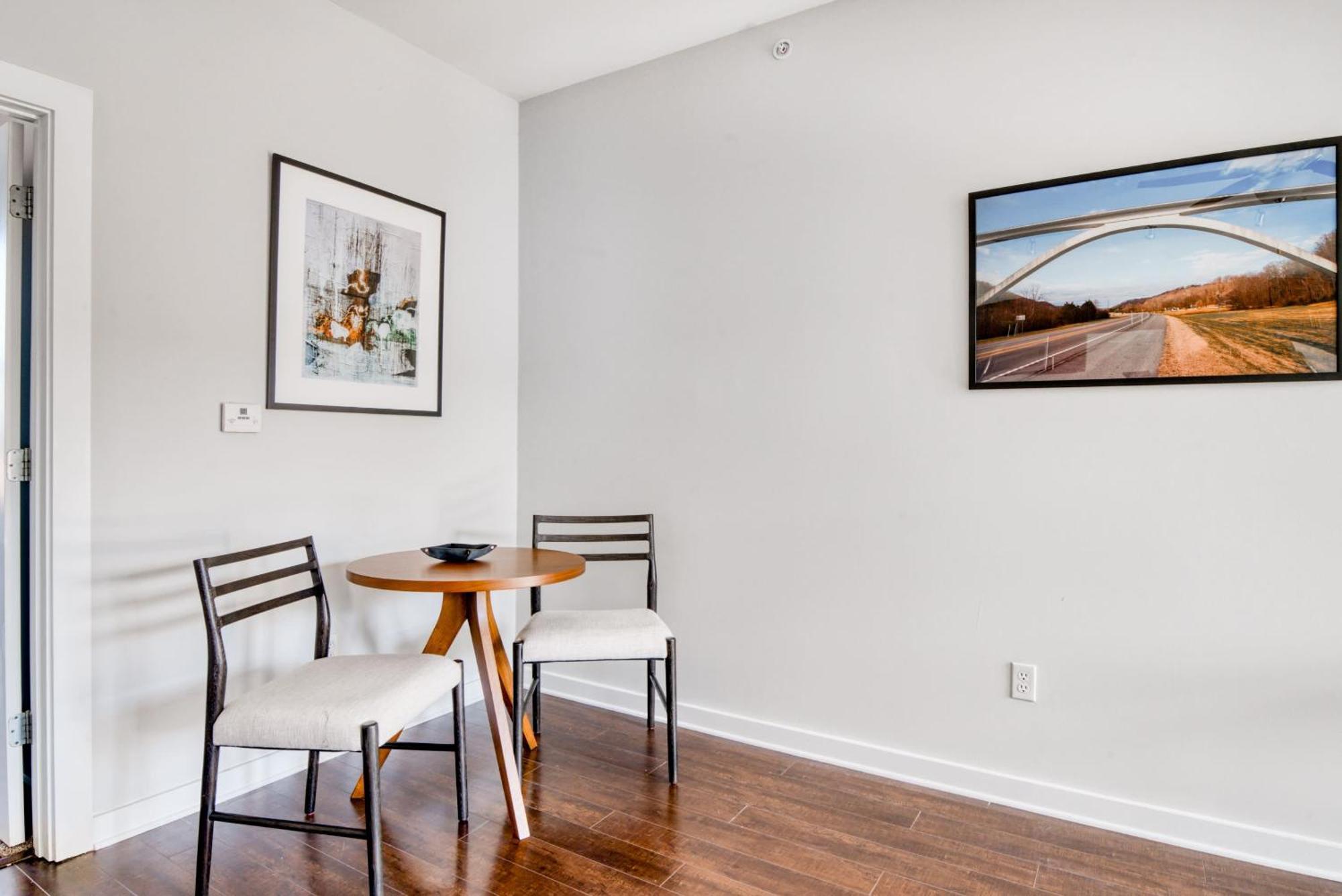 Cozysuites Music Row Bold 1Br W Free Parking NashvilleNashville  Kültér fotó