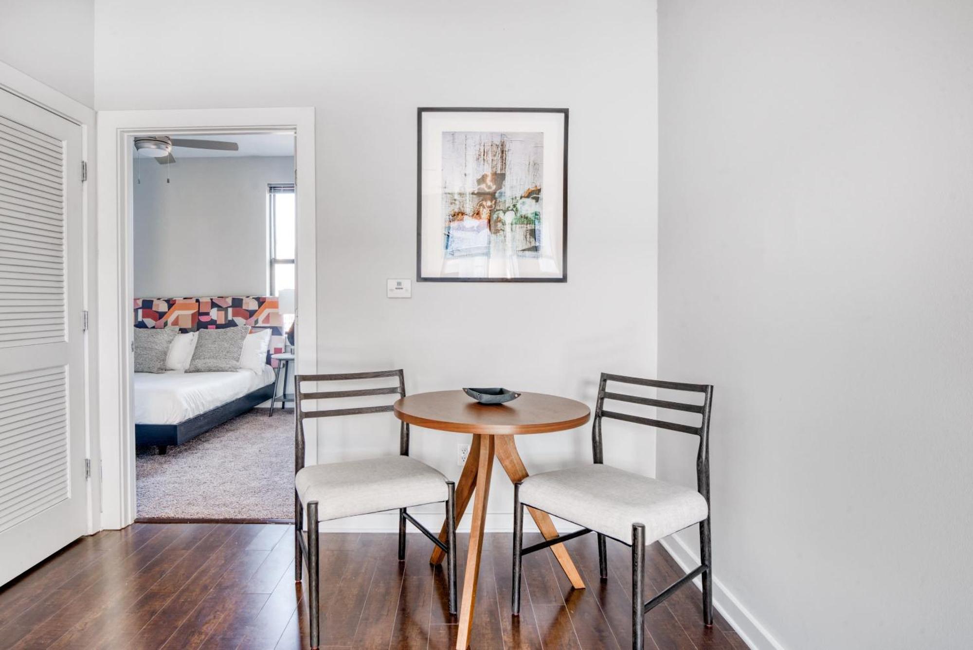 Cozysuites Music Row Bold 1Br W Free Parking NashvilleNashville  Kültér fotó